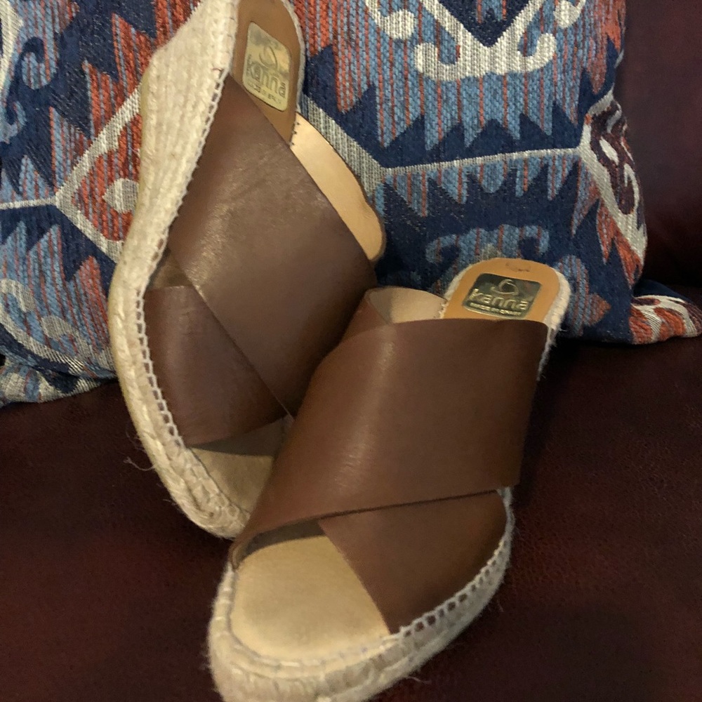Wedge sandals